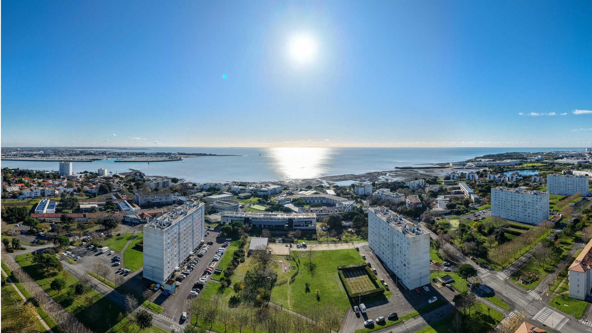 Soixante-Treize, La Rochelle — view 3